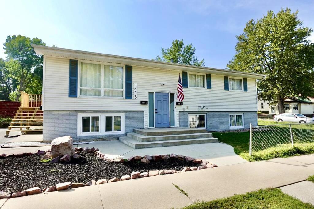 Nallo Stays Home Away From Home! Sioux Falls Exterior photo